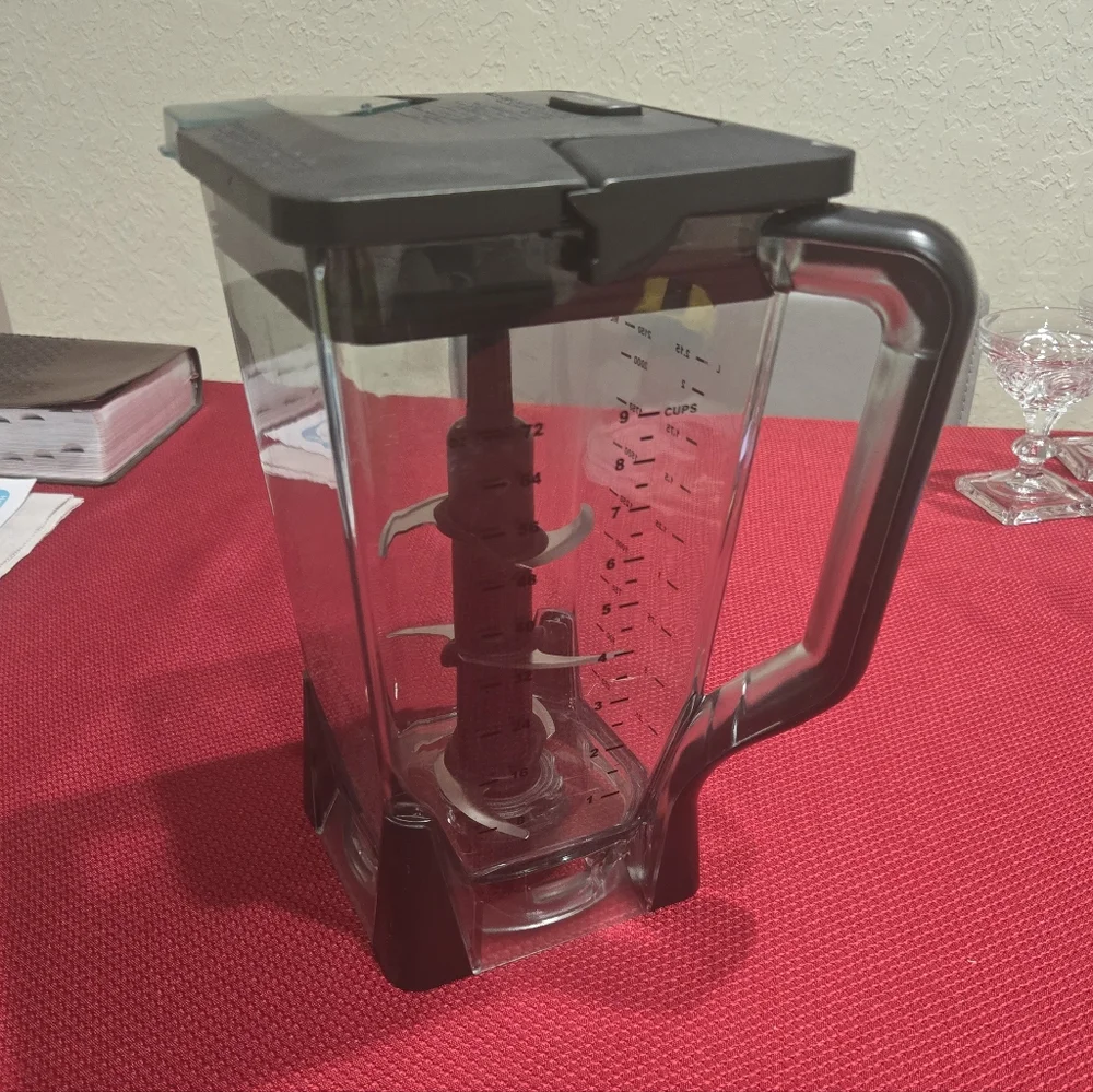 Ninja Blender with Blade - Picture 1 of 8